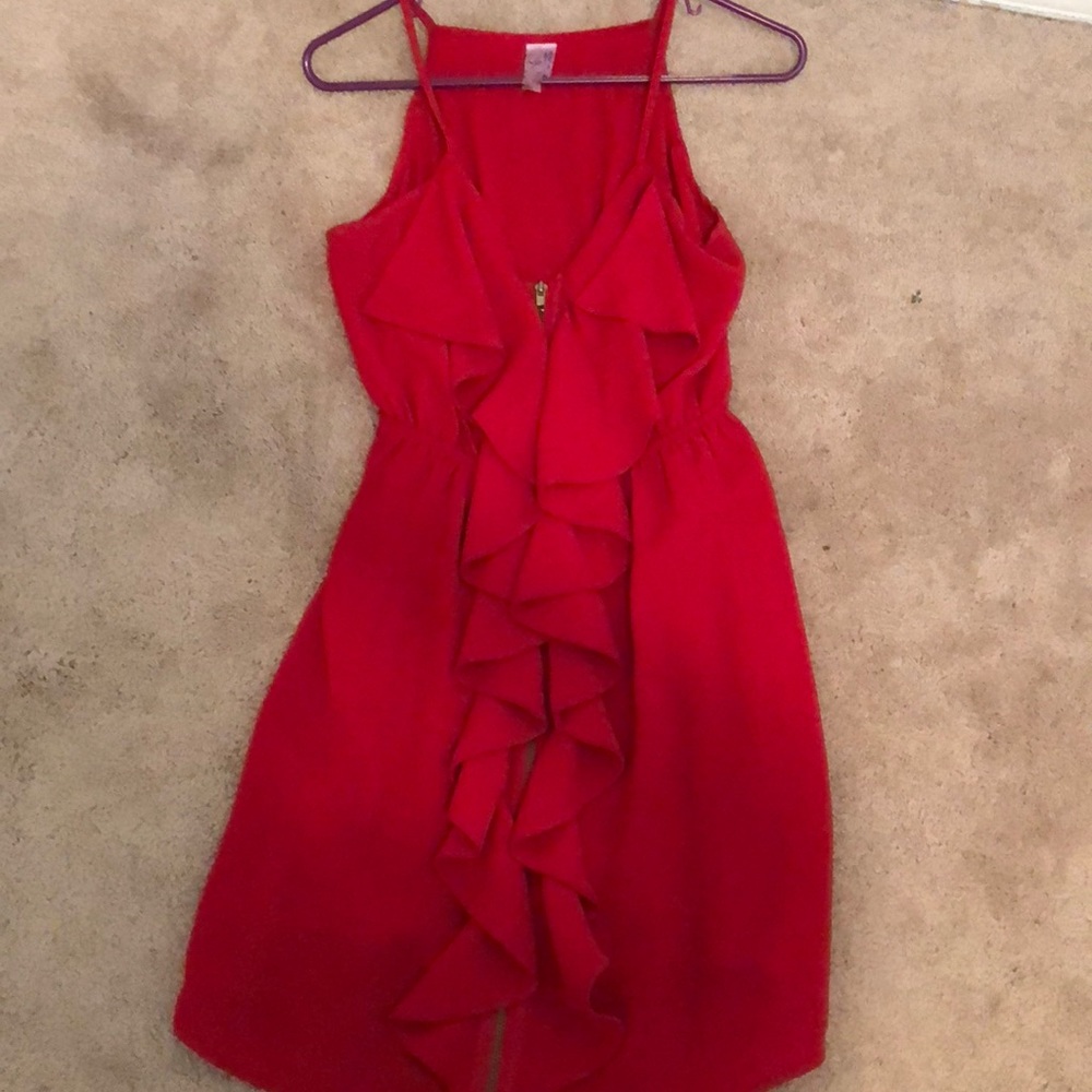 Fun, red dress! 😁